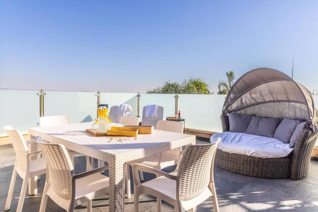 Villa מאיורי בוטיק - וילה מקסימה עם בריכה פרטית ונוף מהמם למשפחות בלבד Mishmār Hāyardin Exterior foto